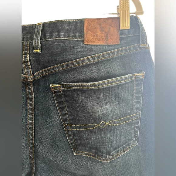 Men’s lucky jeans in excellent condition size 34 with 28 inseam - Picture 5 of 6